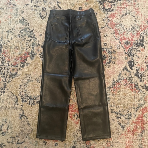 NWOT Cropped Aritzia Melina Pants - Picture 2 of 4